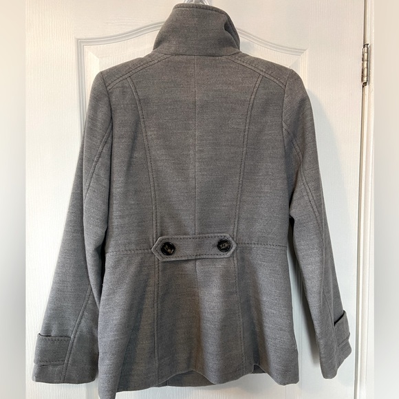 H&M Double Breasted Women’s Winter Coat - Picture 3 of 3